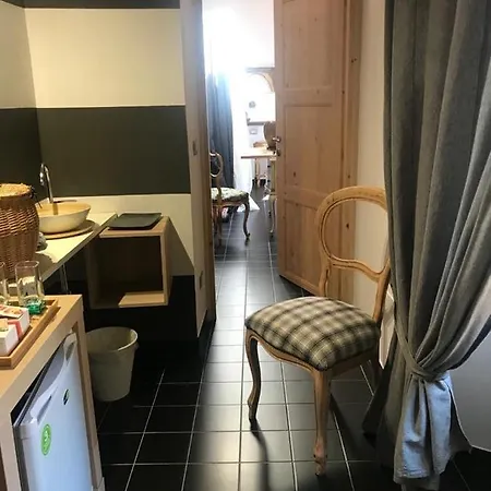 Sanctus Syrus 2 ベッド・アンド・ブレックファスト