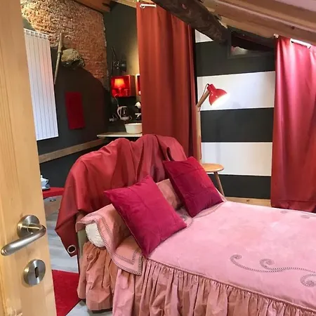 Sanctus Syrus 2 Oda ve Kahvaltı Albenga