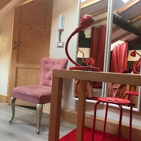 Sanctus Syrus 2 ベッド・アンド・ブレックファスト