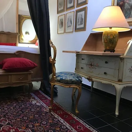 Sanctus Syrus 2 Bed & Breakfast *