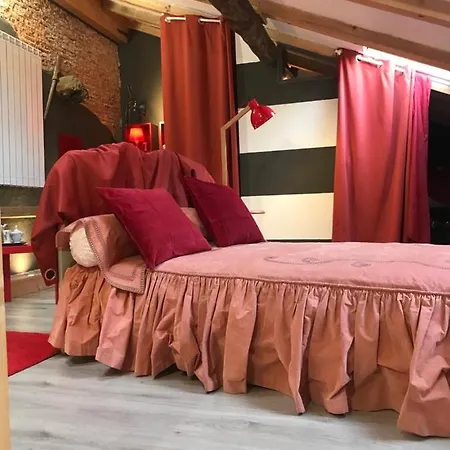 Sanctus Syrus 2 4* אלבניה