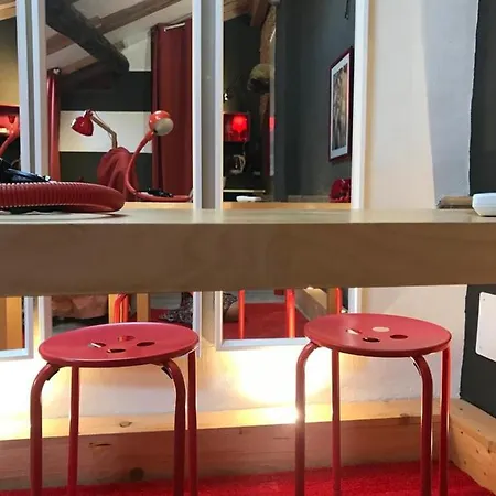 Sanctus Syrus 2 住宿加早餐酒店 阿尔本加