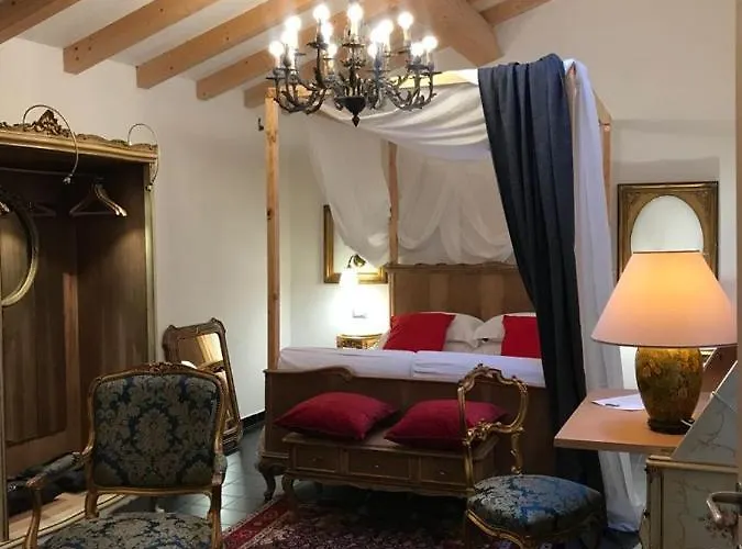 Sanctus Syrus 2 Bed and breakfast 4*