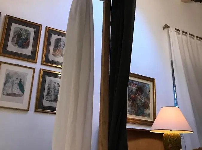 Sanctus Syrus 2 Bed and breakfast Albenga